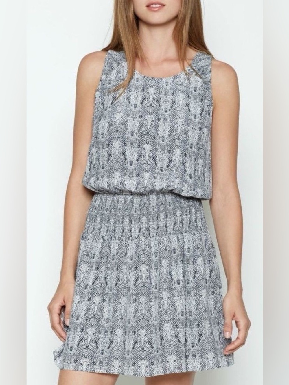 Joie Lawska Sleeveless Python Printed Smocked-Waist Mini Dress 100% Silk Medium